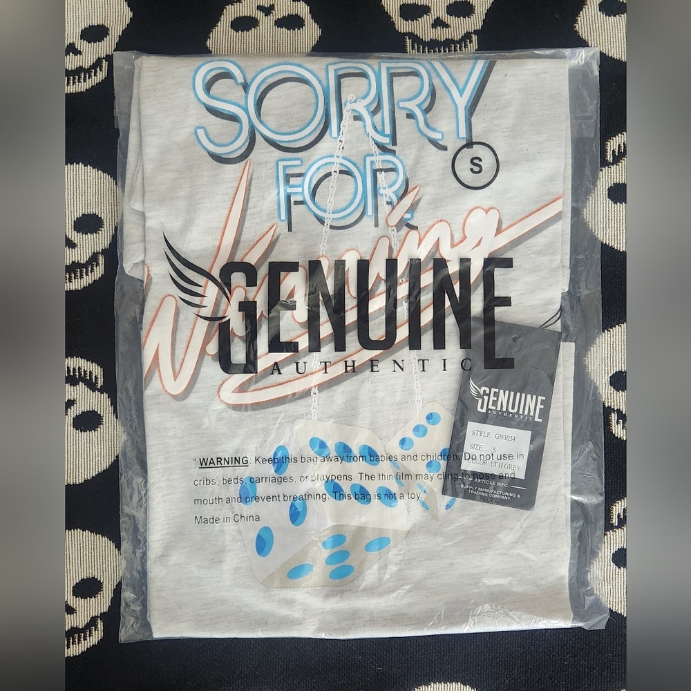New Genuine Authentic brand Sorry for Winning Dice Tee Gray Small